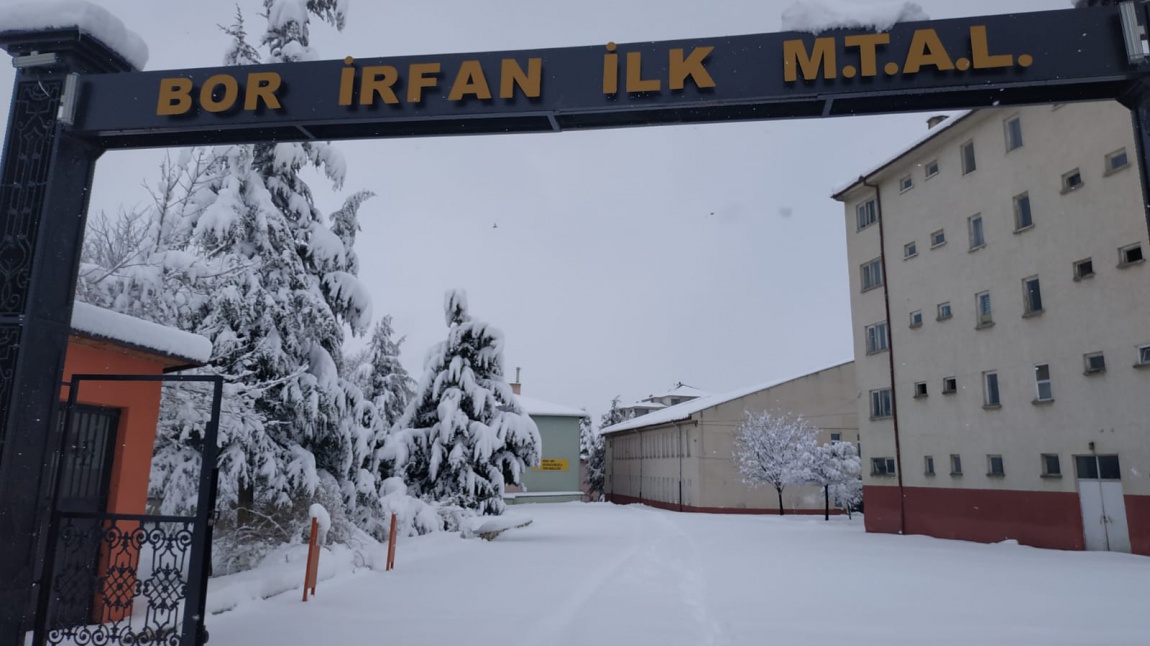 Bor İrfan İlk Mesleki ve Teknik Anadolu Lisesi Fotoğrafı